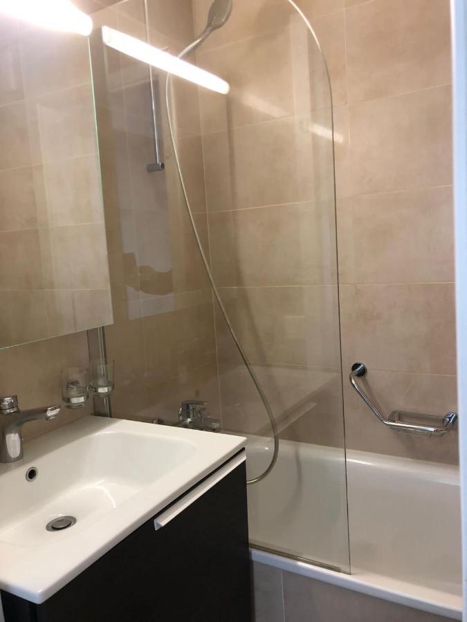L'Appartement Du Pere Noel Genève Buitenkant foto